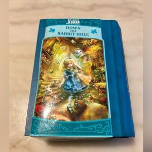 Rare MasterPieces Alice In Wonderland Book Box 300 Pc Puzzle SHU Art